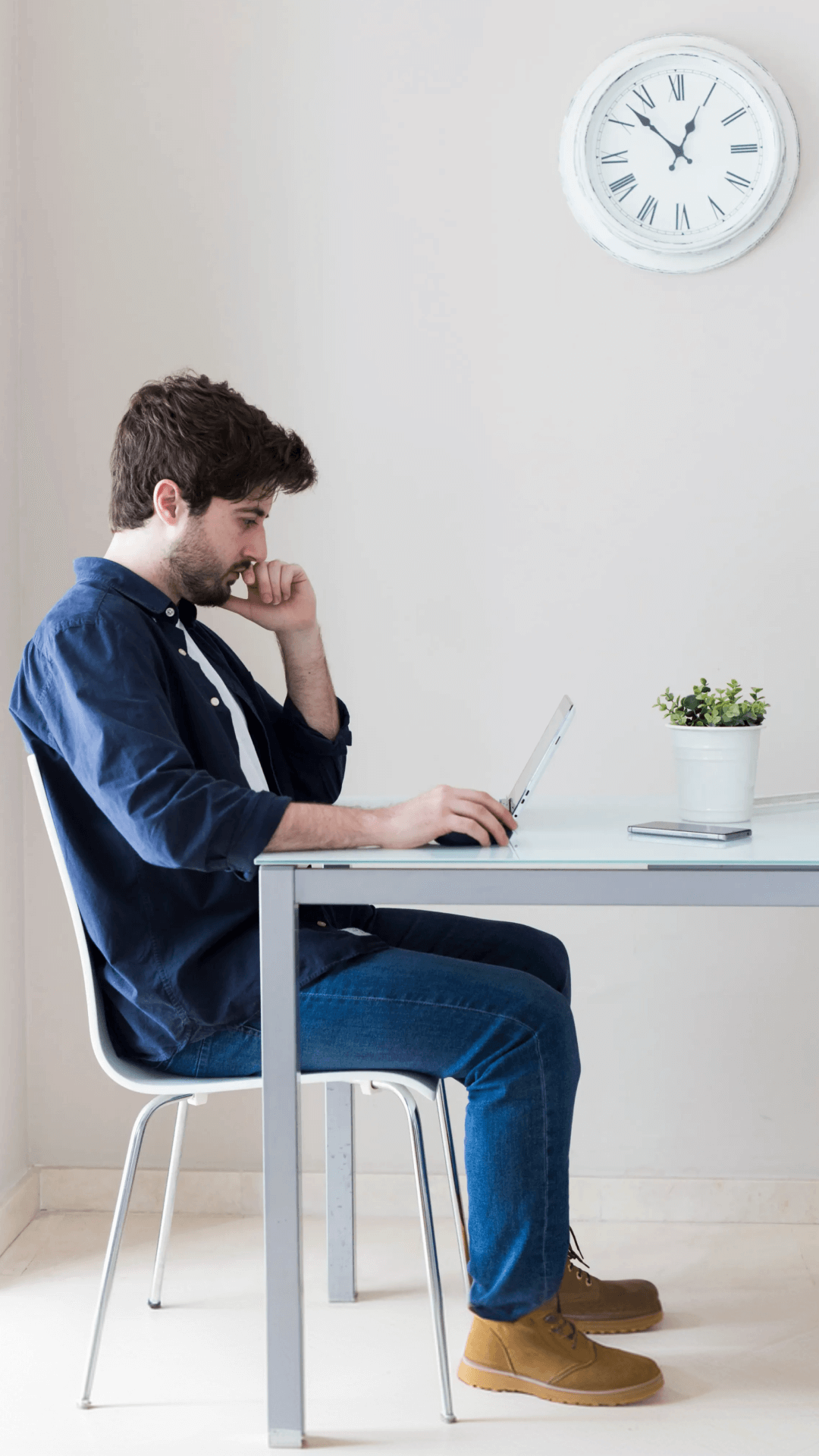 How Sedentary Habits Contribute to Obesity