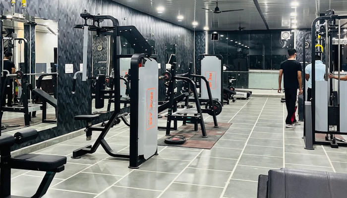 R3 Fitness Club Siddharth Enclave