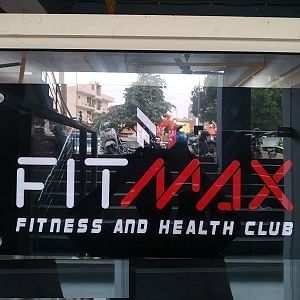 Fitmaxx(Fitness&health Club) Sector 44 Noida
