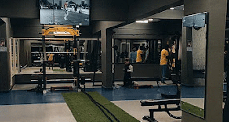 Famous Fitness Studio Attapur