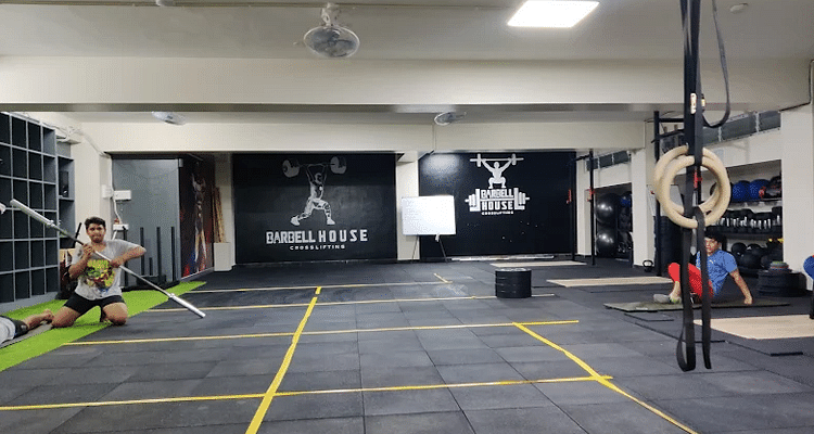 Barbell house online