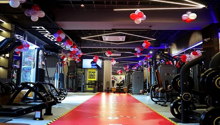 SPARTAN FITNESS CENTER Crossings Republik