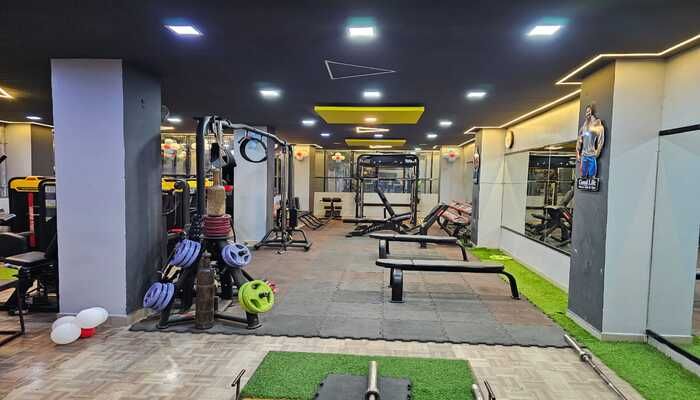 Goodlife Fitness Club Bhawani Peth Solapur