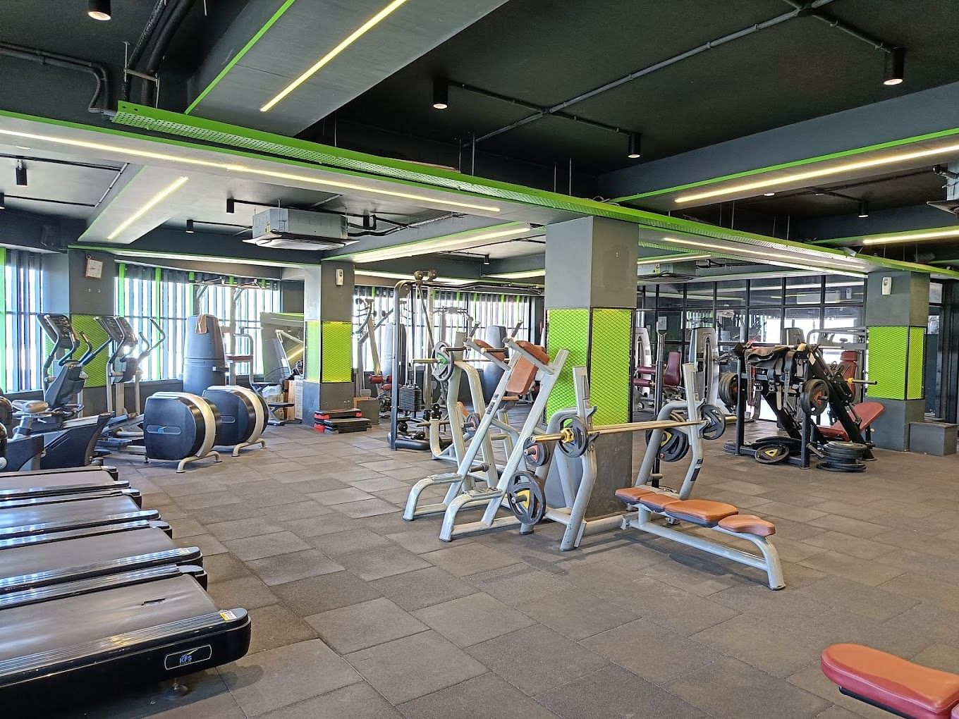 SFW THE GYM Navrangpura