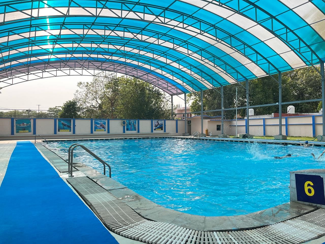Modern School - Swimming Pool Sector 17 Faridabad