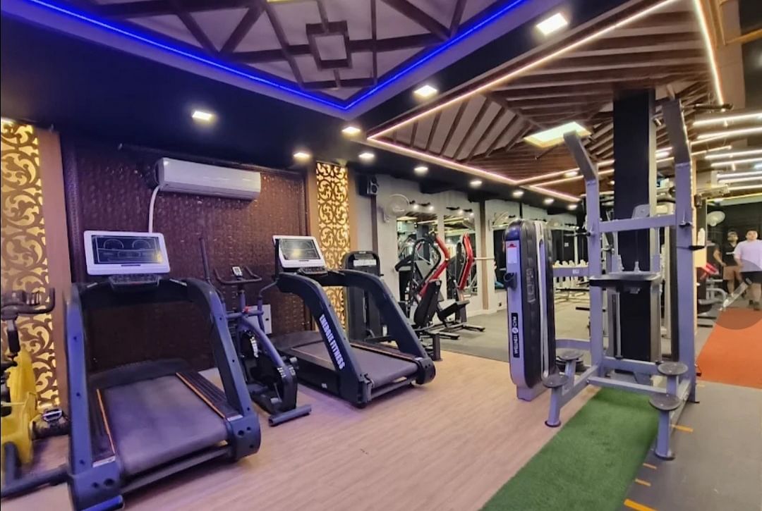 THE RISE GYM Kirti Nagar