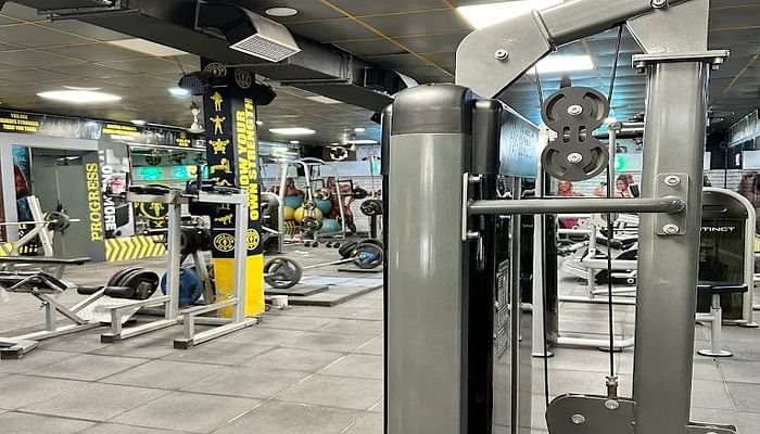 Gold's Gym Sector 25 Rohini