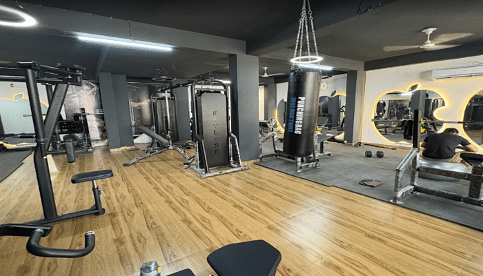 Fitness King Gym Mansarovar