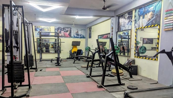 muscular town fitness