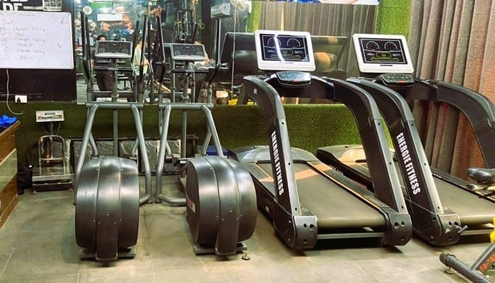 royal fitness gym