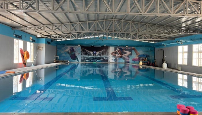 the peach tree swimming pool