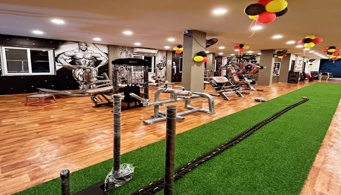 raises fitness studio