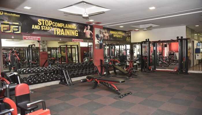 muscle mania fitness center